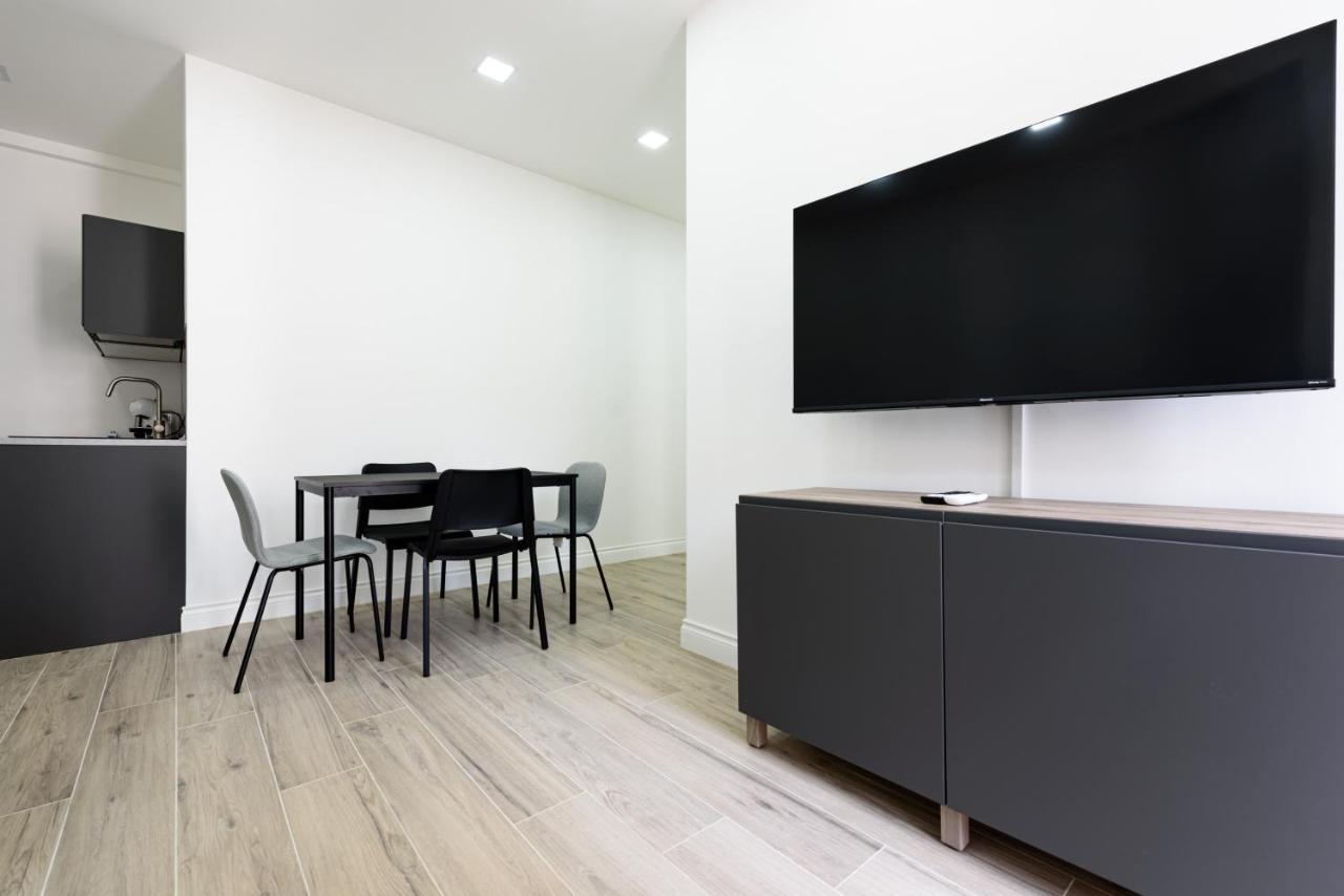 Tommaseo Seaside Apartments Napoli Ngoại thất bức ảnh