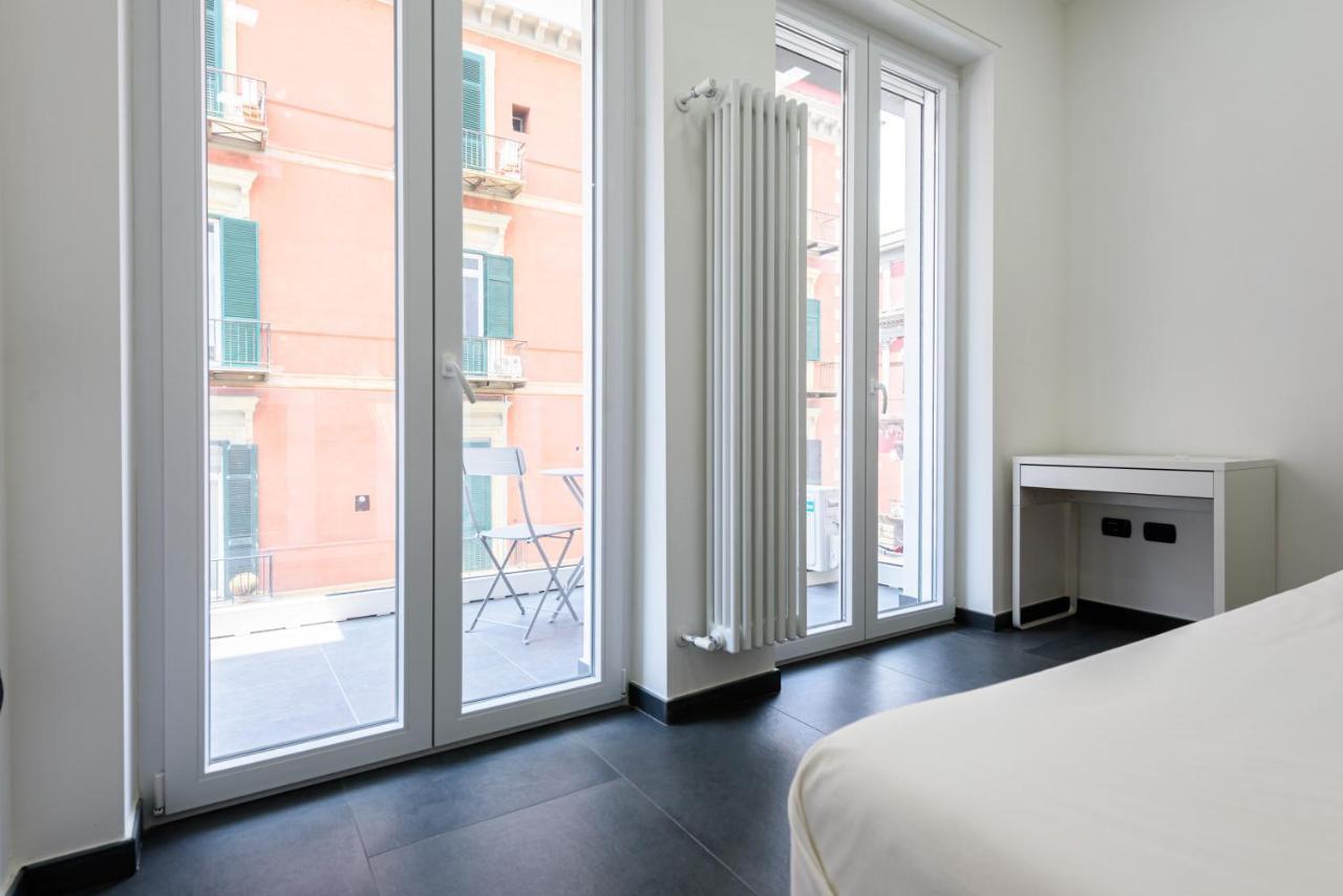 Tommaseo Seaside Apartments Napoli Ngoại thất bức ảnh
