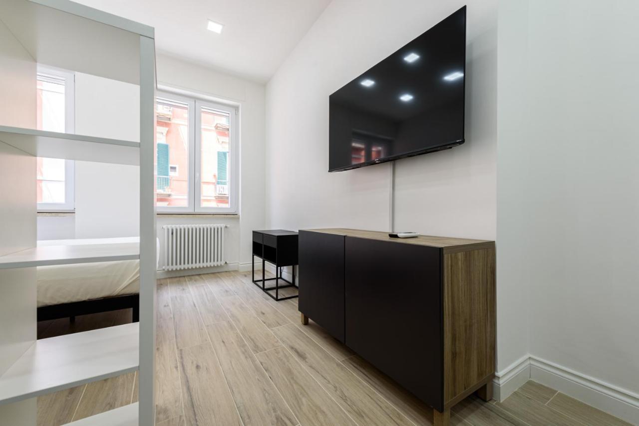 Tommaseo Seaside Apartments Napoli Ngoại thất bức ảnh
