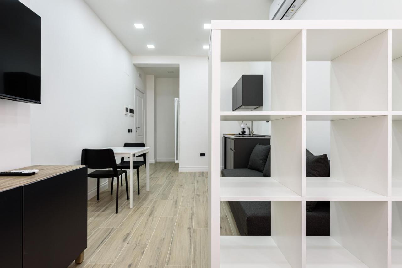 Tommaseo Seaside Apartments Napoli Ngoại thất bức ảnh
