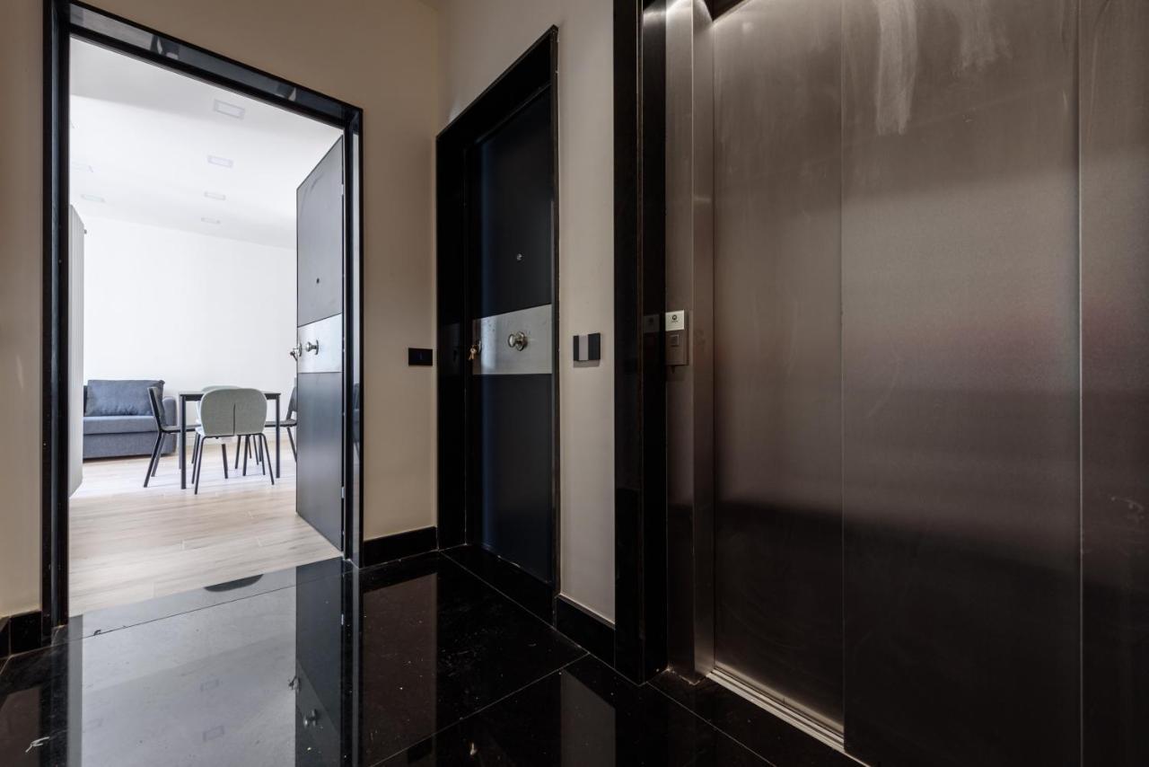 Tommaseo Seaside Apartments Napoli Ngoại thất bức ảnh