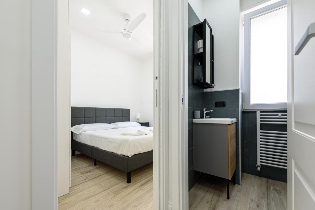 Tommaseo Seaside Apartments Napoli Ngoại thất bức ảnh