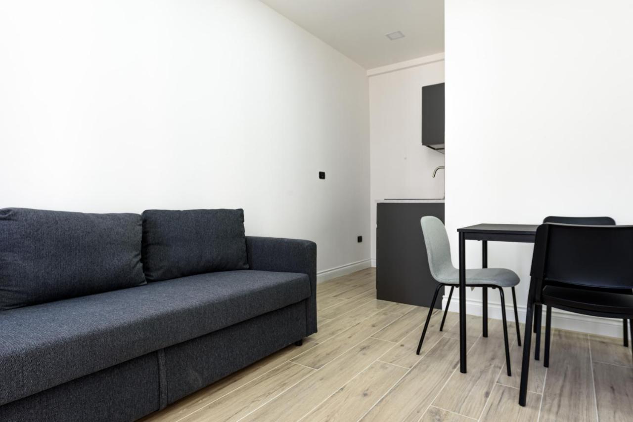 Tommaseo Seaside Apartments Napoli Ngoại thất bức ảnh